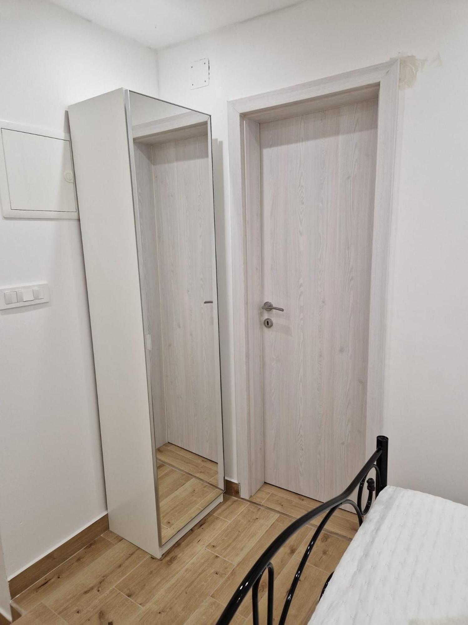 Small House Saint Michael Σίμπενικ Εξωτερικό φωτογραφία