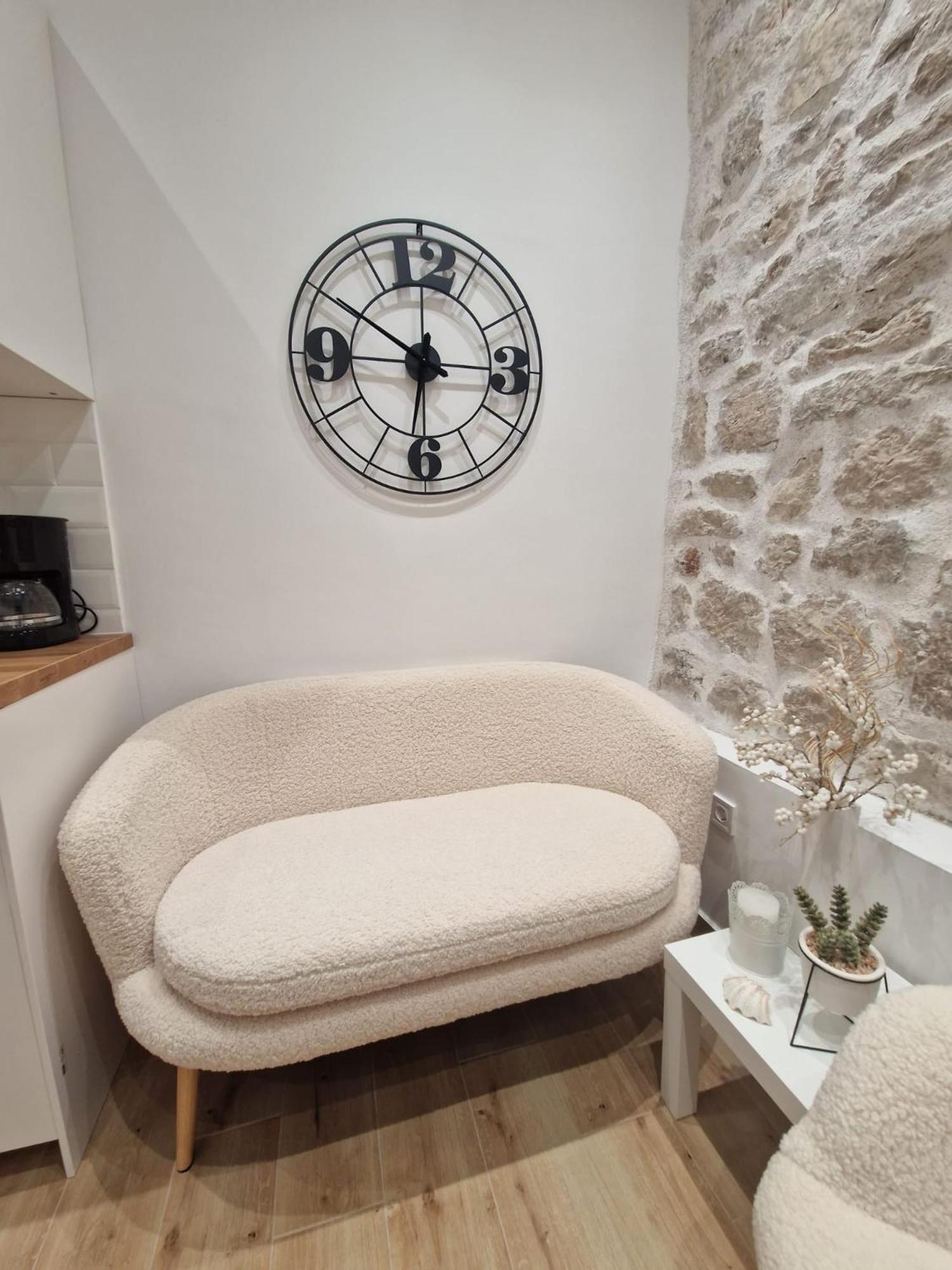 Small House Saint Michael Σίμπενικ Εξωτερικό φωτογραφία